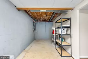 8261 Frances Ln, Owings, MD 20736 - Photo 27