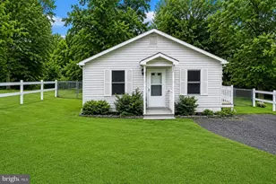 724 Spruce Dr, Lusby, MD 20657 - Photo 1