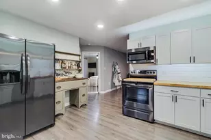332 Thunderbird Dr, Lusby, MD 20657 - Photo 9