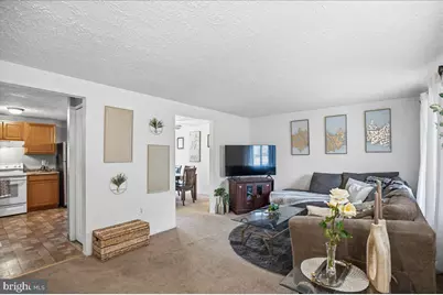 801 Calvert Towne Drive, Prince Frederick, MD 20678 - Photo 5