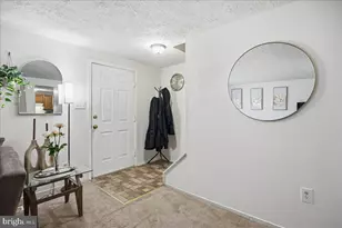 801 Calvert Towne Dr, Prince Frederick, MD 20678 - Photo 9