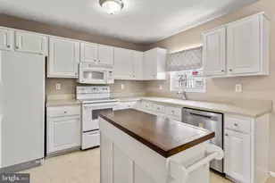 2600 Kerry Ct, Owings, MD 20736 - Photo 9