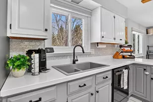 7109 Persimmon Ln, Owings, MD 20736 - Photo 11