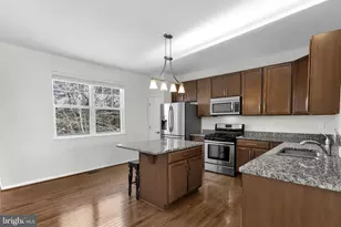 592 Burr Oak Ct, Prince Frederick, MD 20678 - Photo 3