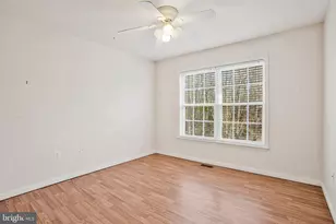 504 Thunderbird Dr, Lusby, MD 20657 - Photo 7