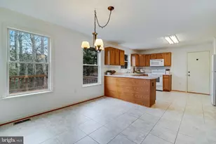 11244 Dancer Ct, Lusby, MD 20657 - Photo 9