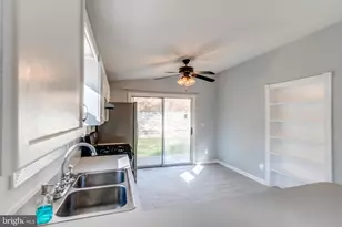 12121 Catalina Dr, Lusby, MD 20657 - Photo 11