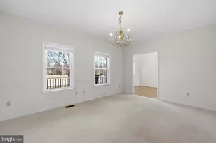 12110 Longleaf Ln, Dunkirk, MD 20754 - Photo 7