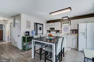 323 Laurel Dr, Lusby, MD 20657 - Photo 9