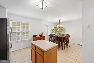 379 Cambridge Pl, Prince Frederick, MD 20678 - Photo 11