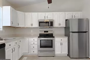 221 Pawnee Ln, Lusby, MD 20657 - Photo 7