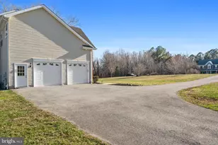 4337 Barberry Dr, Huntingtown, MD 20639 - Photo 3