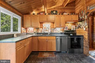 11469 Chaves Ln, Lusby, MD 20657 - Photo 5