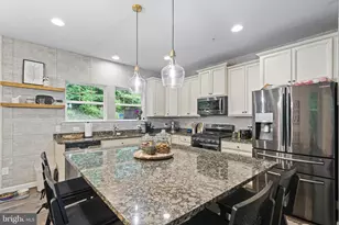 702 Pin Oak Ct, Prince Frederick, MD 20678 - Photo 11