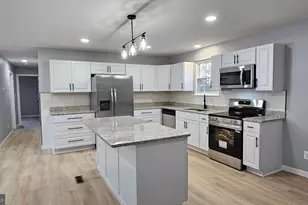 712 White Sands Dr, Lusby, MD 20657 - Photo 9