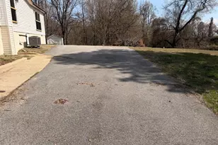 7285 Clyde Jones Rd, Owings, MD 20736 - Photo 7