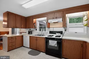 6070 Hill Rd, Saint Leonard, MD 20685 - Photo 11