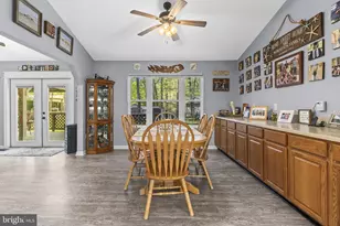 205 Pawnee Ln, Lusby, MD 20657 - Photo 7