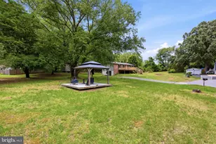 941 Pat Ln, Huntingtown, MD 20639 - Photo 3