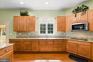 335 Summitwood Dr, Huntingtown, MD 20639 - Photo 19