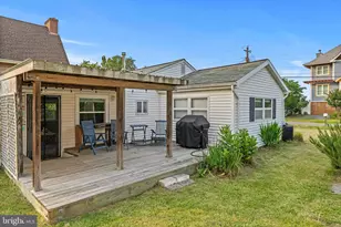 6591 Long Beach Dr, Saint Leonard, MD 20685 - Photo 5