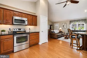 3817 Bayview Dr, Chesapeake Beach, MD 20732 - Photo 5