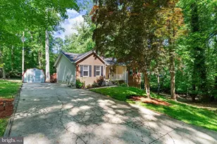 526 Dillon Dr, Lusby, MD 20657 - Photo 3