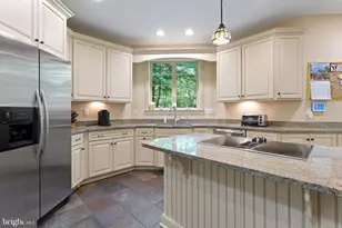 9350 Baker St, Owings, MD 20736 - Photo 15