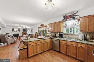 4010 Beach Dr, Chesapeake Beach, MD 20732 - Photo 5