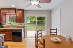 11219 Lakeview Dr, Dunkirk, MD 20754 - Photo 13