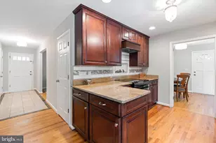 11219 Lakeview Dr, Dunkirk, MD 20754 - Photo 19