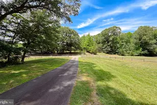 290 Chapel Hills Dr, Prince Frederick, MD 20678 - Photo 11