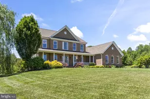 7035 Wilderness Ct, Owings, MD 20736 - Photo 5
