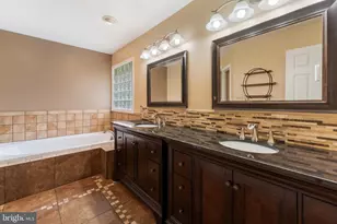 745 Bella Vista Dr, Owings, MD 20736 - Photo 19