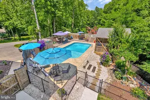 9017 Megan Cir, Owings, MD 20736 - Photo 33