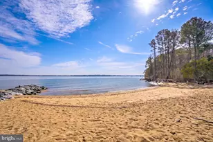 419 Seagull Ln, Lusby, MD 20657 - Photo 5