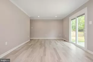 2110 Clearview Dr, Owings, MD 20736 - Photo 17