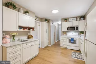 9810 Golden Russet Dr, Dunkirk, MD 20754 - Photo 5