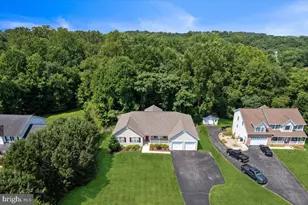170 Coventry Ct, Owings, MD 20736 - Photo 5