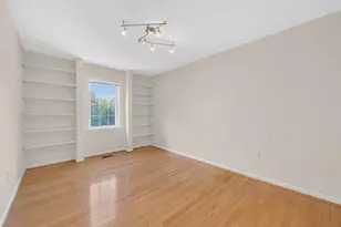 9290 Baker St, Owings, MD 20736 - Photo 11