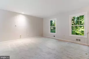 8819 Lafayette Dr, Owings, MD 20736 - Photo 5