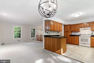 8819 Lafayette Dr, Owings, MD 20736 - Photo 7