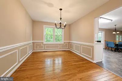 990 Caravan Trl, Owings, MD 20736 - Photo 7