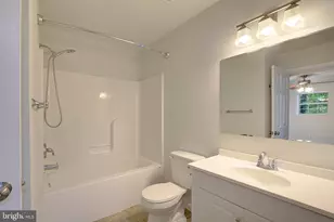 949 San Joaquin Ln, Lusby, MD 20657 - Photo 35