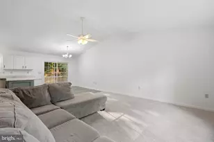 11516 Deadwood Dr, Lusby, MD 20657 - Photo 9