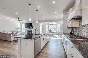 11732 Ian Fleming Ln, White Plains, MD 20695 - Photo 11