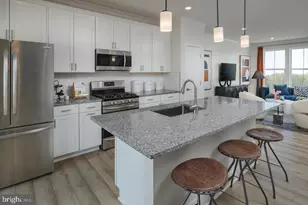 11007 Barnard Pl, White Plains, MD 20695 - Photo 3