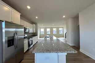 10673 Millport St, White Plains, MD 20695 - Photo 9