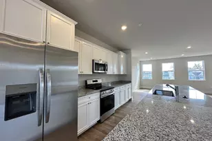 10673 Millport St, White Plains, MD 20695 - Photo 5