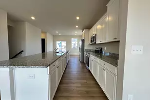 10673 Millport St, White Plains, MD 20695 - Photo 7